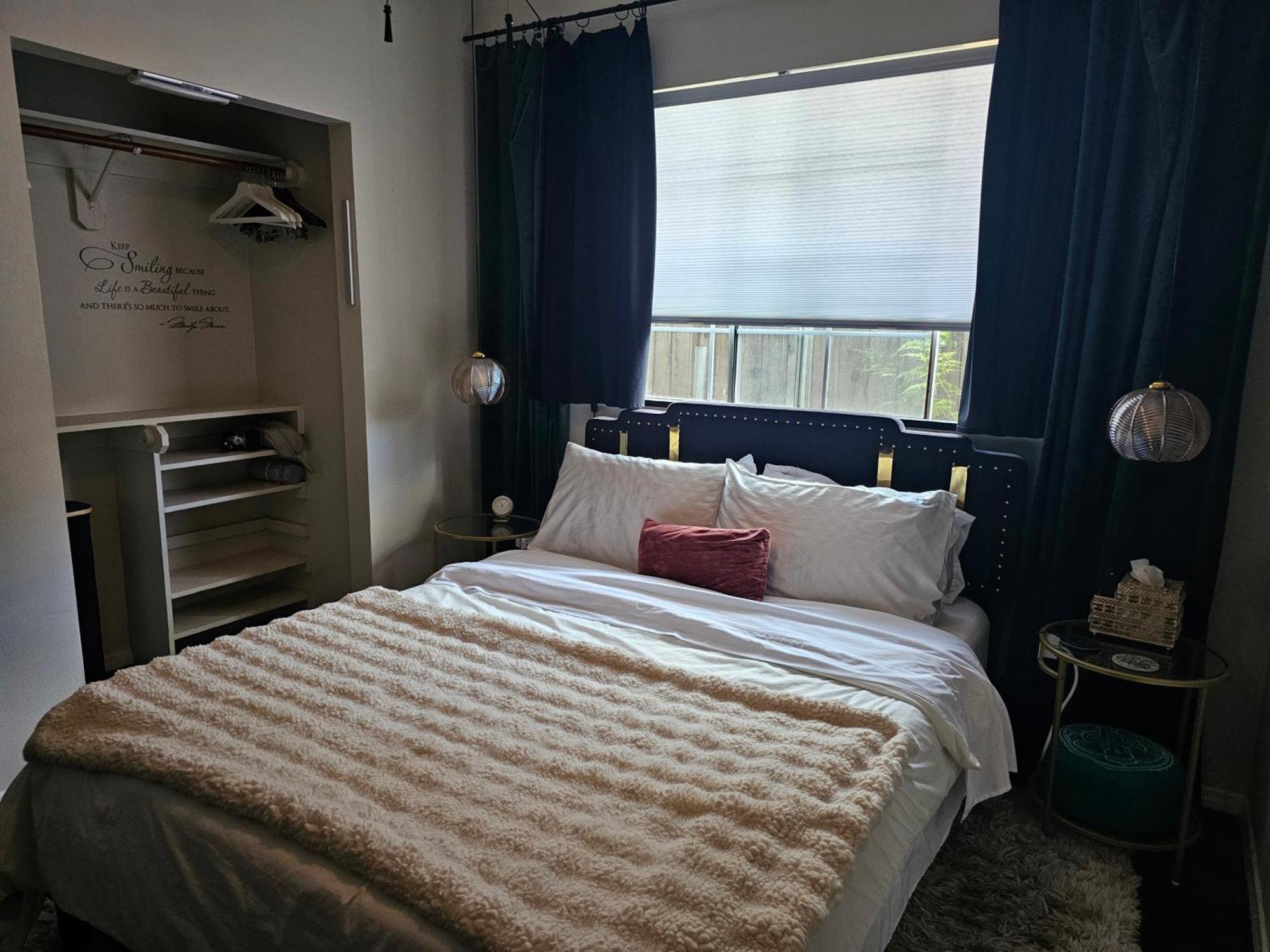 Tranquility At The House Of Alchemy Hollywood Homestay *